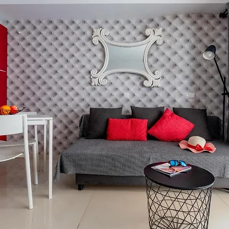 Beachfront Bliss - Tenerife Royal Gardens Apartment Playa de las Américas