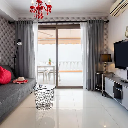 Apartment Beachfront Bliss - Tenerife Royal Gardens *