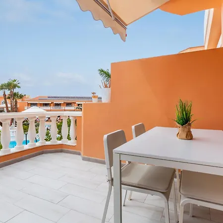 Beachfront Bliss - Tenerife Royal Gardens Apartment Playa de las Américas
