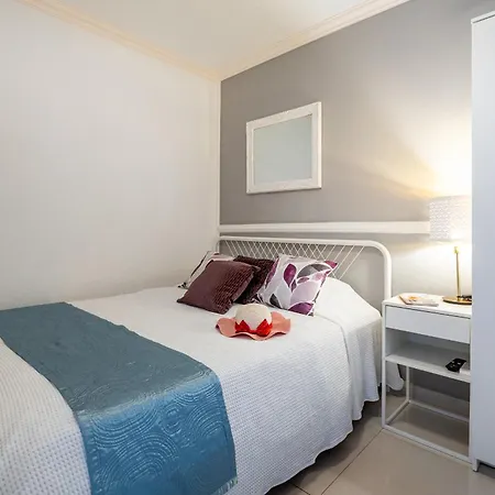 Beachfront Bliss - Tenerife Royal Gardens Appartement