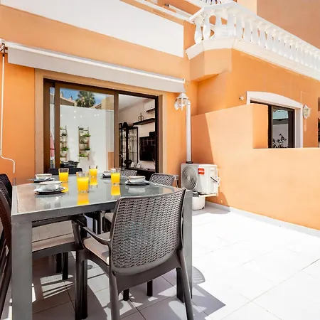Beachfront Bliss - Tenerife Royal Gardens Appartement Playa de las Américas